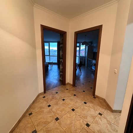 Апартаменти Біля Автовокзалу Ternópil Exterior foto